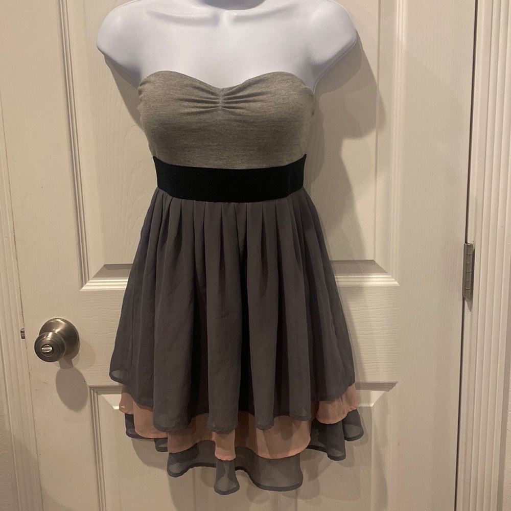 🌸buy 2 get 1 free XS strapless gray/grey juniors mini dress
